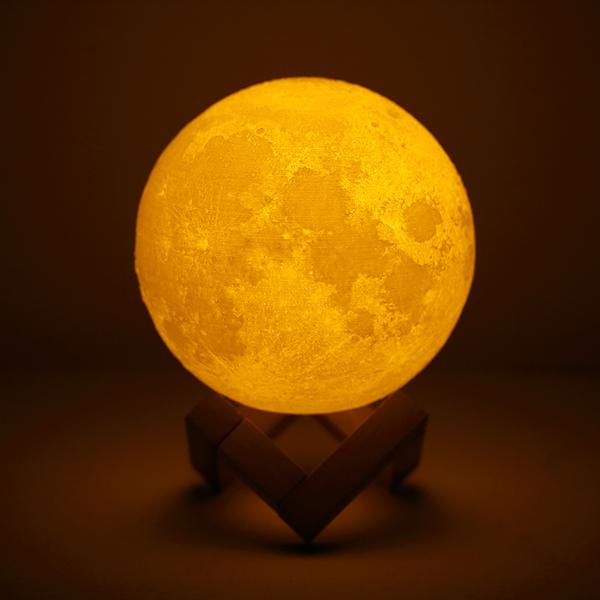 Фото 9 Настольный светильник Magic 3D Moon Light Touch Control 15 см UFT Moonlamp