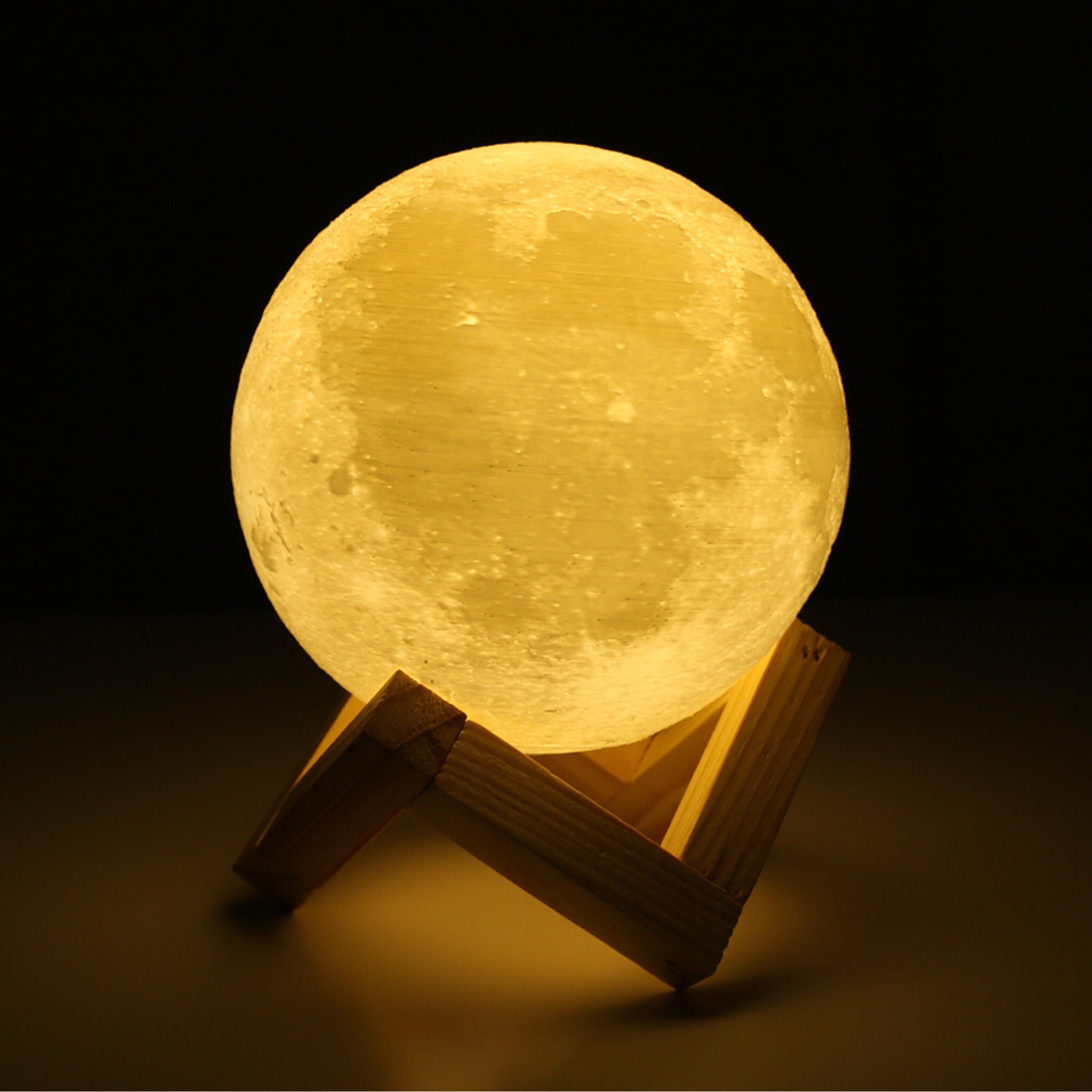 Фото 6 Настольный светильник Magic 3D Moon Light Touch Control 15 см UFT Moonlamp