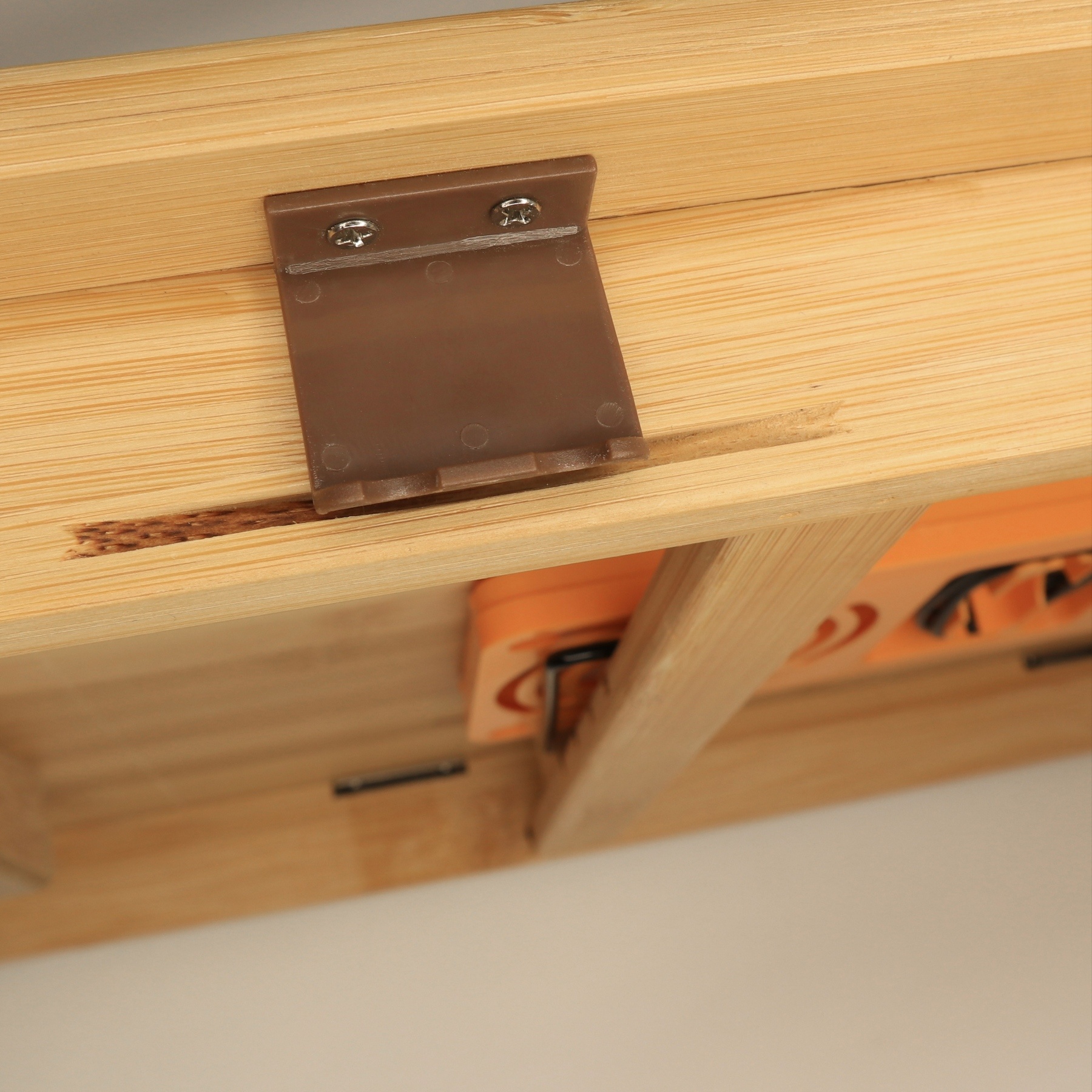 Фото 1 Бамбуковый столик для ноутбука UFT T29